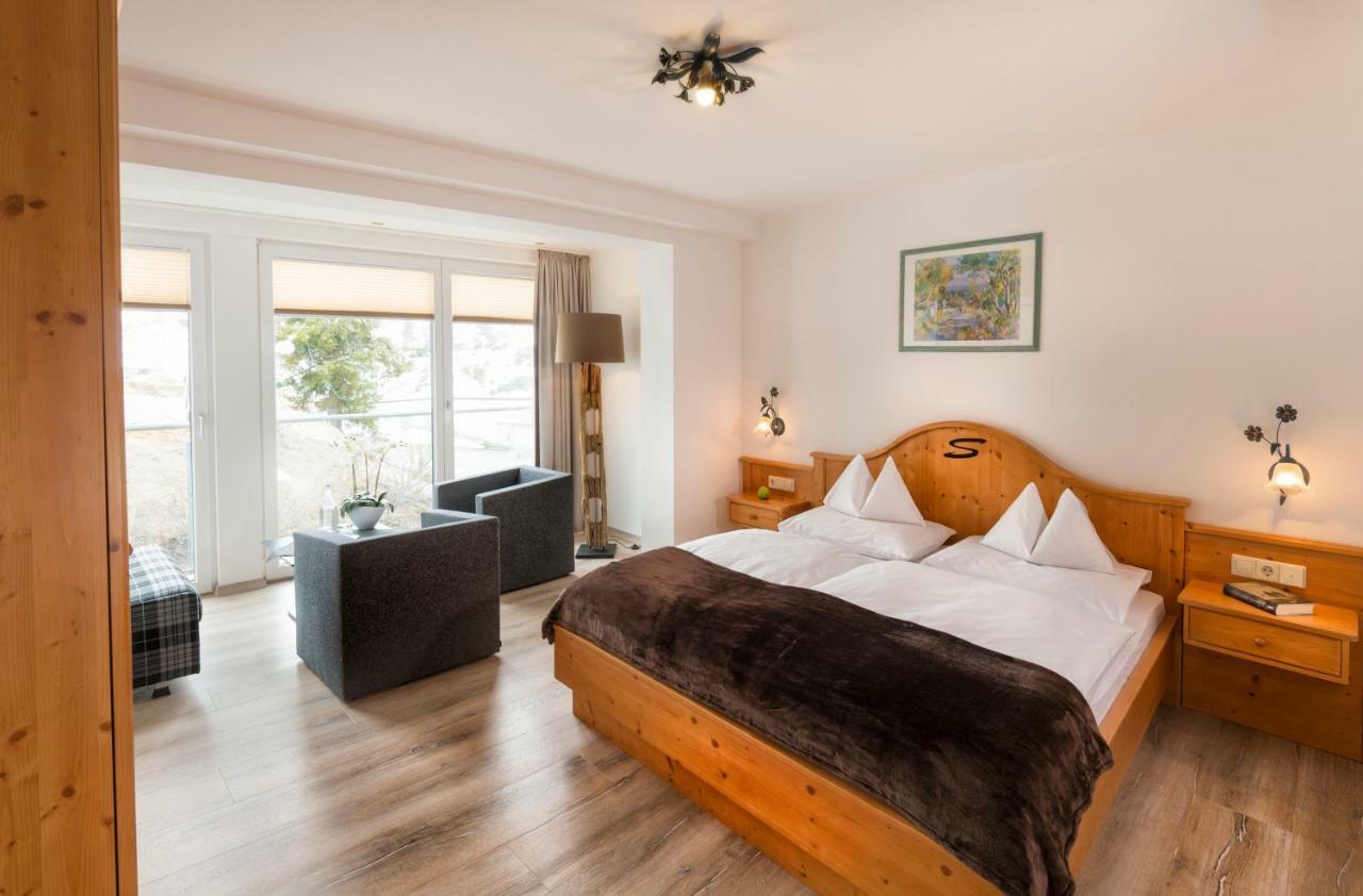 Hotel Snowwhite 4*